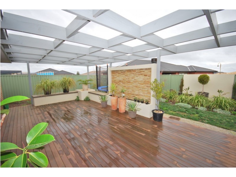 6 Macarthur Park Boulevard, Miners Rest VIC 3352