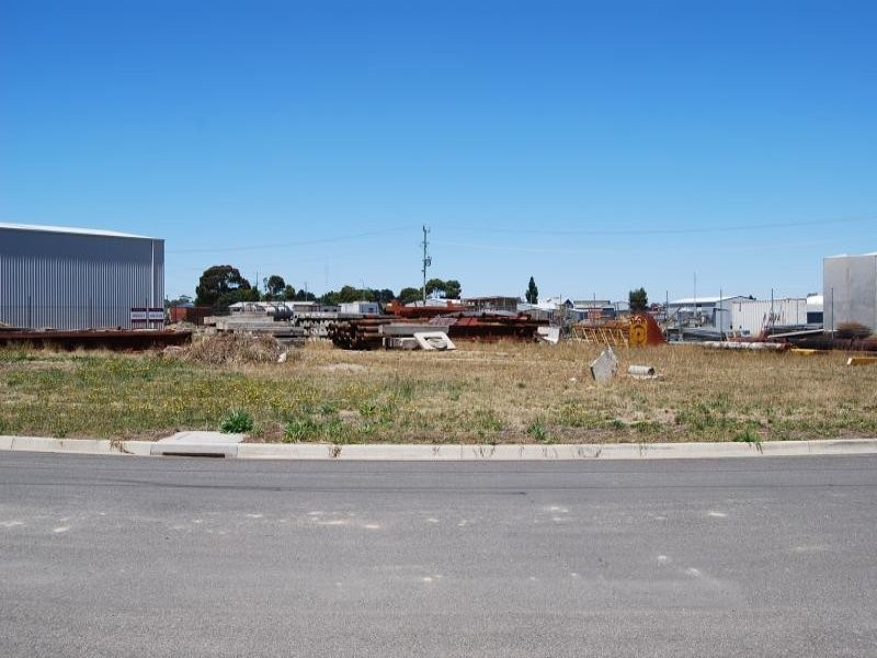 3 (Lot 25) Golden Crescent, Wendouree VIC 3355