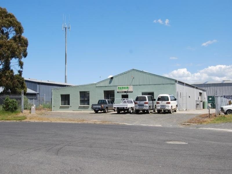 7 Traminer Crt, Wendouree VIC 3355