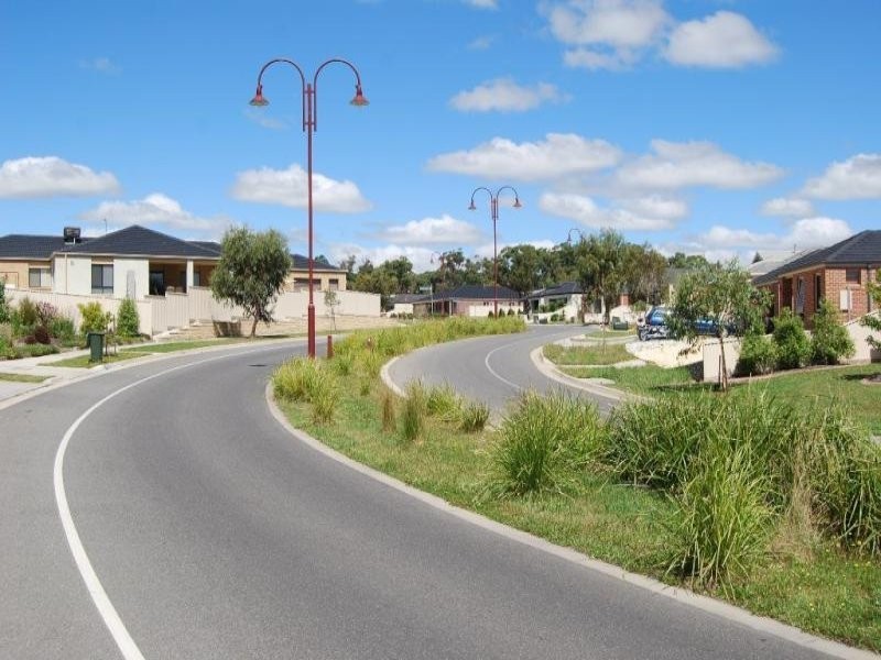 10 Imperial Way, Canadian VIC 3350