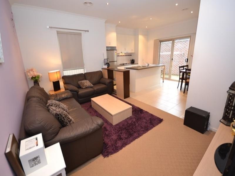 4/740 Geelong Road, Canadian VIC 3350