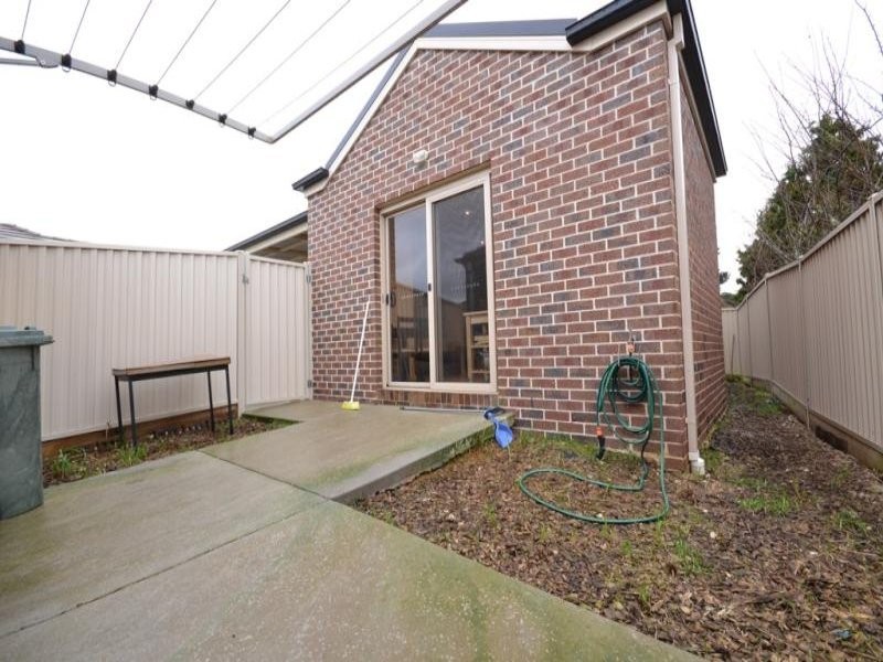4/740 Geelong Road, Canadian VIC 3350