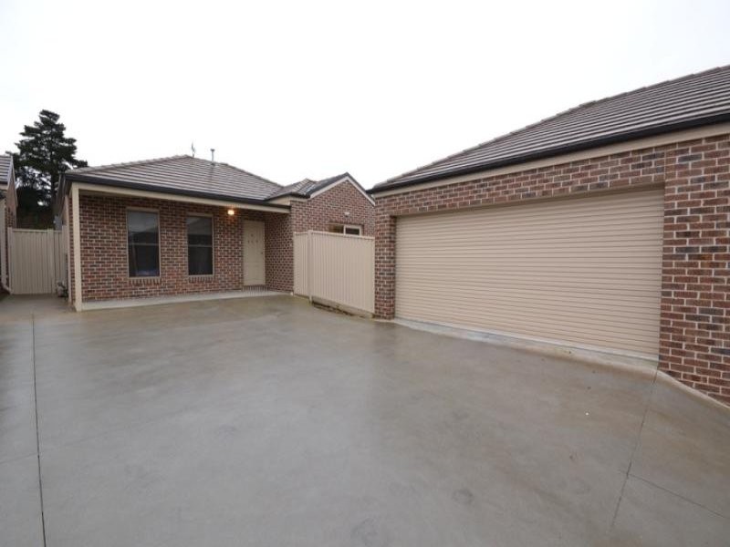 4/740 Geelong Road, Canadian VIC 3350