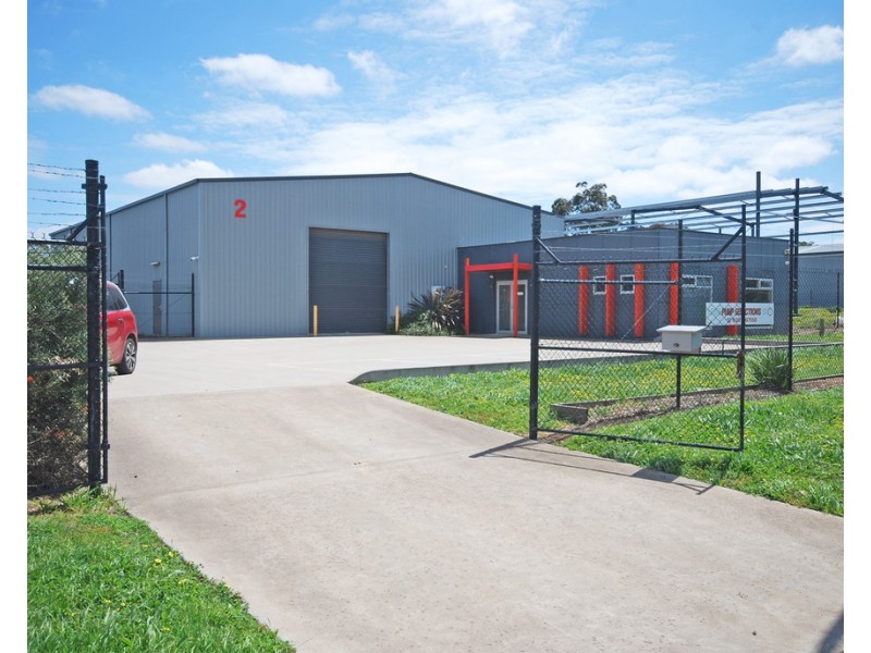 2 Pentlands Court, Delacombe VIC 3356