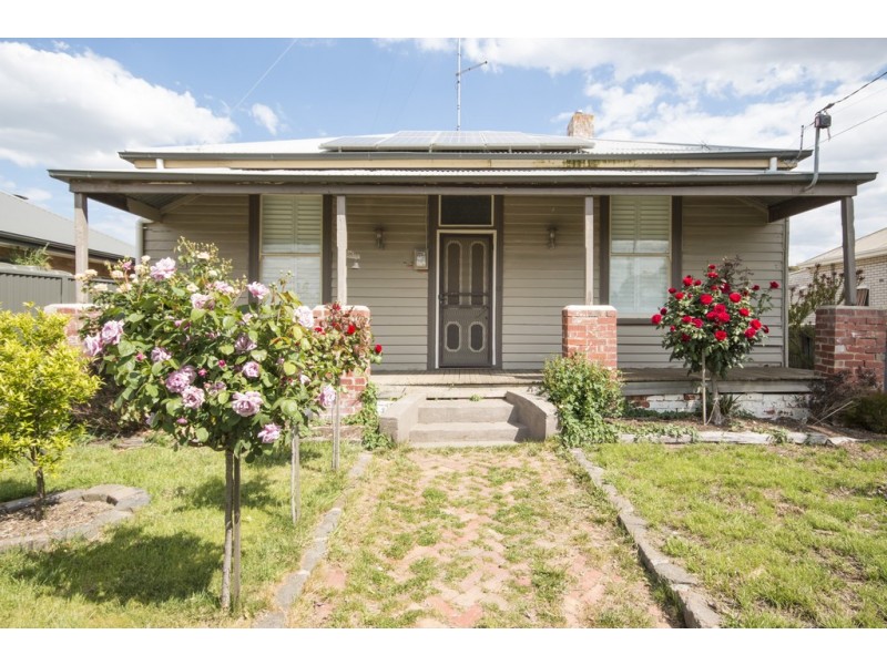 120 Canterbury Street, Brown Hill VIC 3350