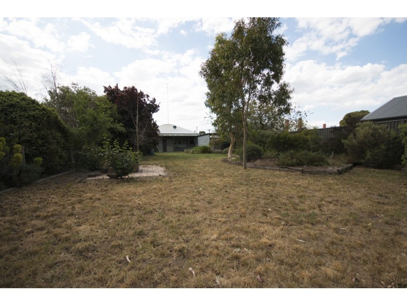 120 Canterbury Street, Brown Hill VIC 3350