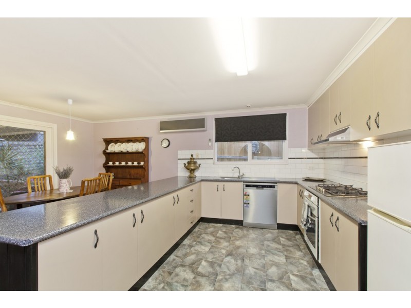 39 Service Street, Clunes VIC 3370