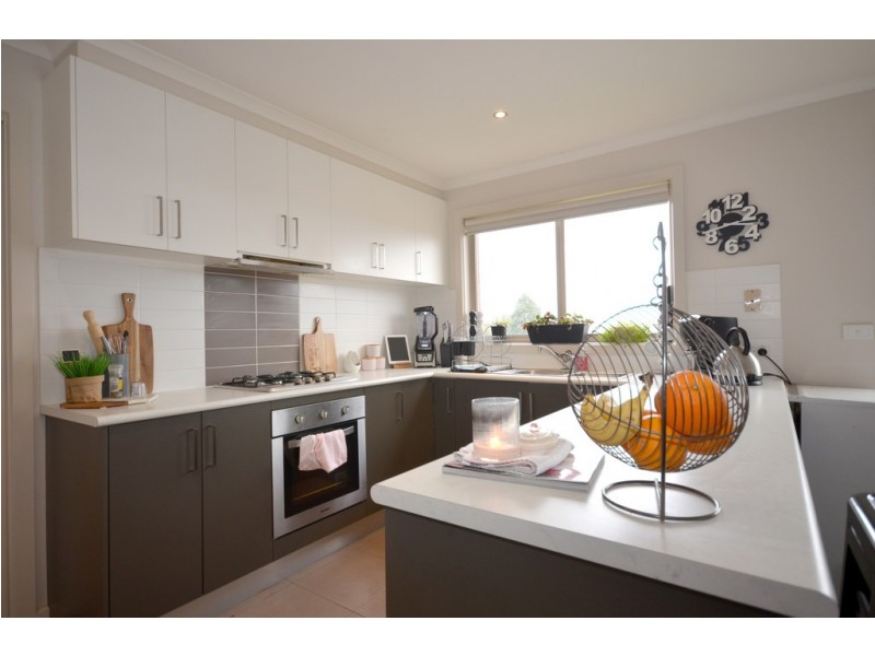 5 New Haven Close, Mount Pleasant VIC 3350