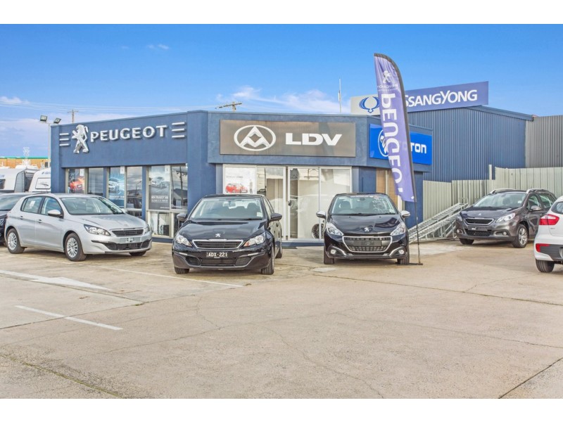 1001 – 1003 Howitt Street, Wendouree VIC 3355