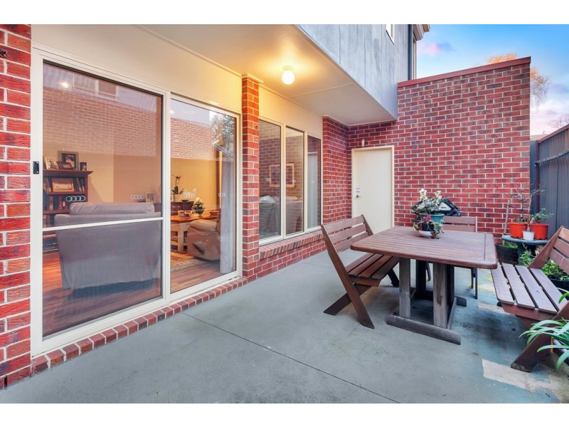 12/322 Clayton Street, Canadian VIC 3350