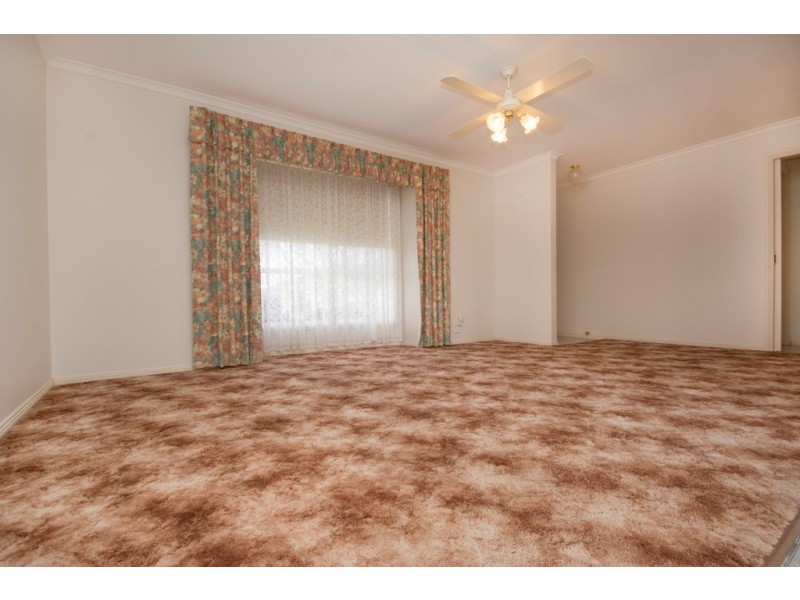 1/156 Walker Street, Sebastopol VIC 3356