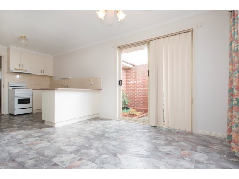 1/156 Walker Street, Sebastopol VIC 3356
