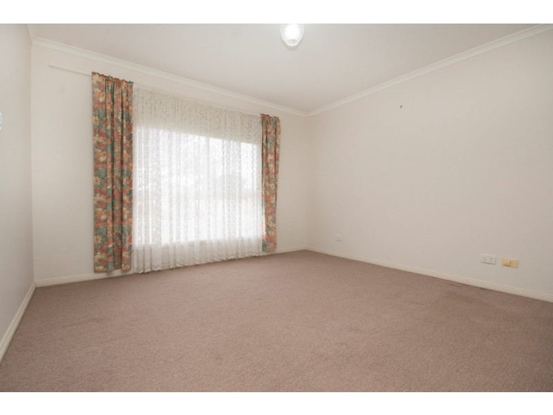 1/156 Walker Street, Sebastopol VIC 3356