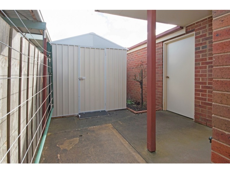 1/156 Walker Street, Sebastopol VIC 3356