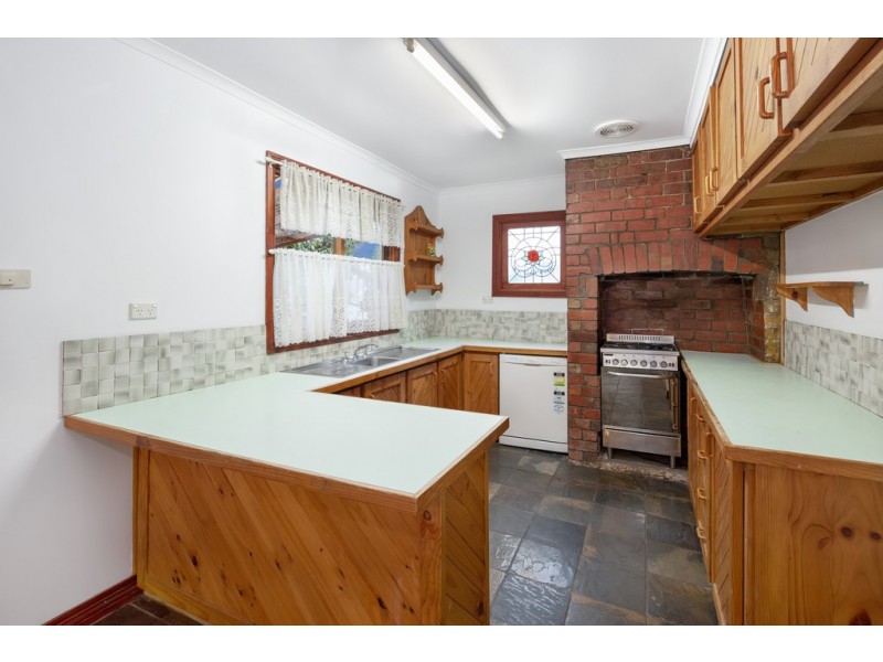 325 Eureka Street, Ballarat East VIC 3350