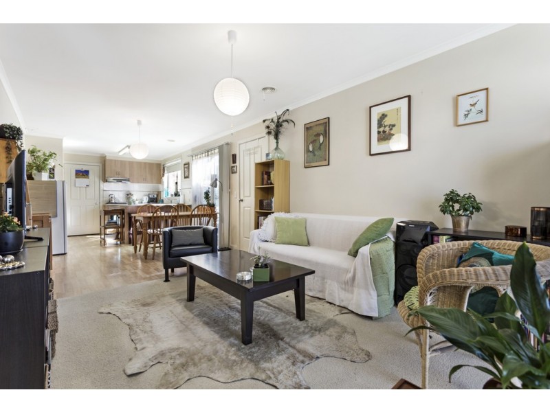 6 Domain Gardens, Sebastopol VIC 3356