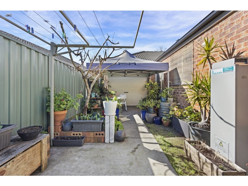 6 Domain Gardens, Sebastopol VIC 3356