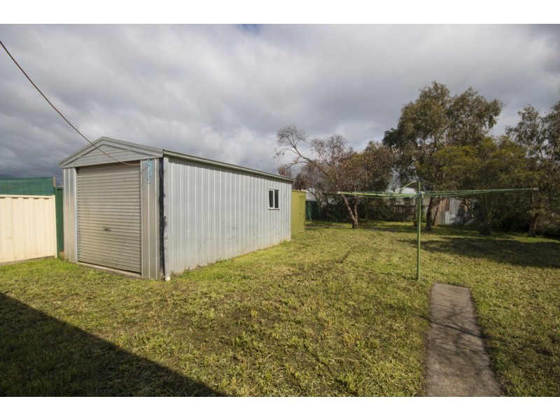 61 Maple Avenue, Wendouree VIC 3355