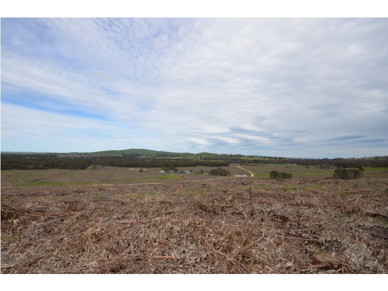 “Bradshaw” Western Highway, Buangor VIC 3375