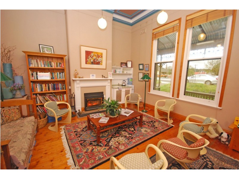 205 Armstrong Street North, Soldiers Hill VIC 3350