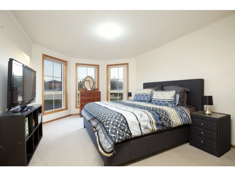 2 Mayfair Court, Mount Helen VIC 3350