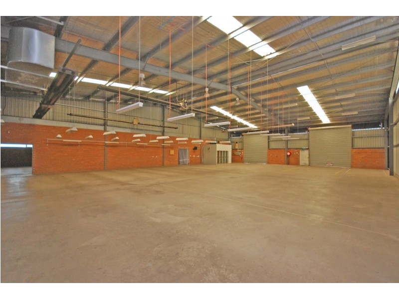 2 Daveyduke Drive, Mitchell Park VIC 3352