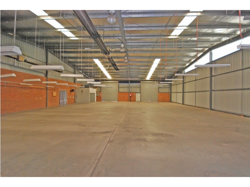 2 Daveyduke Drive, Mitchell Park VIC 3352