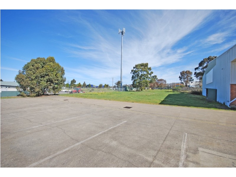 2 Daveyduke Drive, Mitchell Park VIC 3352