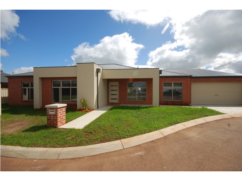 3 United Court, Miners Rest VIC 3352