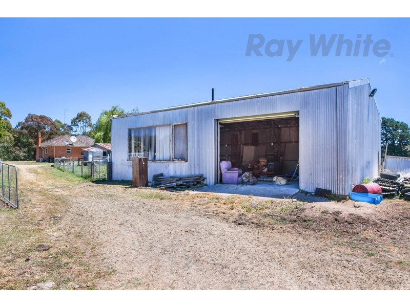 79 Mount Mercer-Dereel Road, Enfield VIC 3352