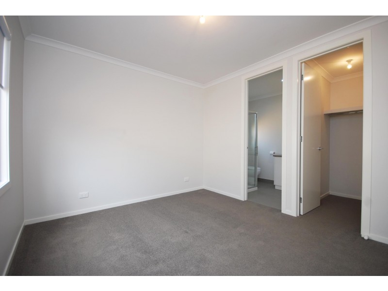 7 Burgadale Court, Brown Hill VIC 3350