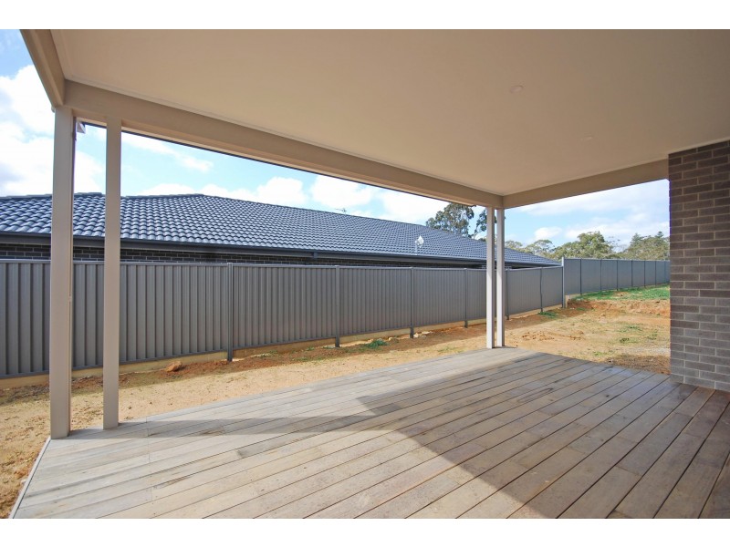 7 Burgadale Court, Brown Hill VIC 3350
