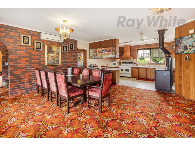 1A Winter Street, Gordon VIC 3345