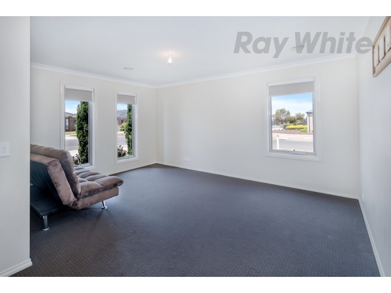 8 Brahman Drive, Delacombe VIC 3356