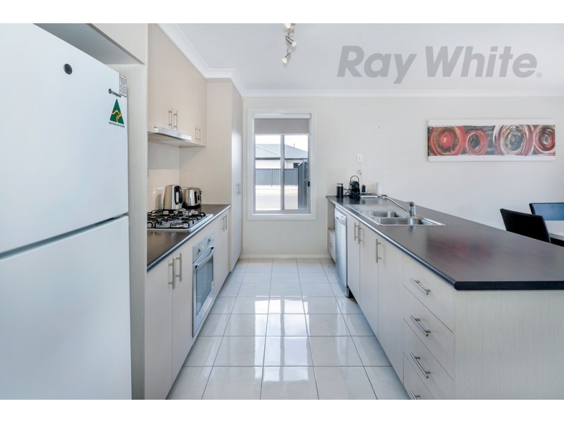 8 Brahman Drive, Delacombe VIC 3356