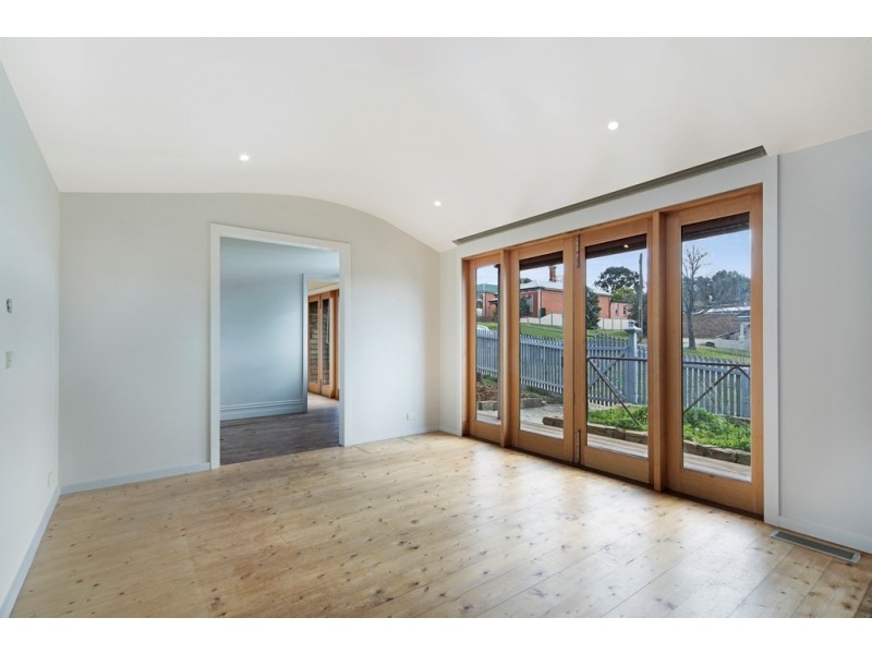 1 Macarthur Street, Soldiers Hill VIC 3350