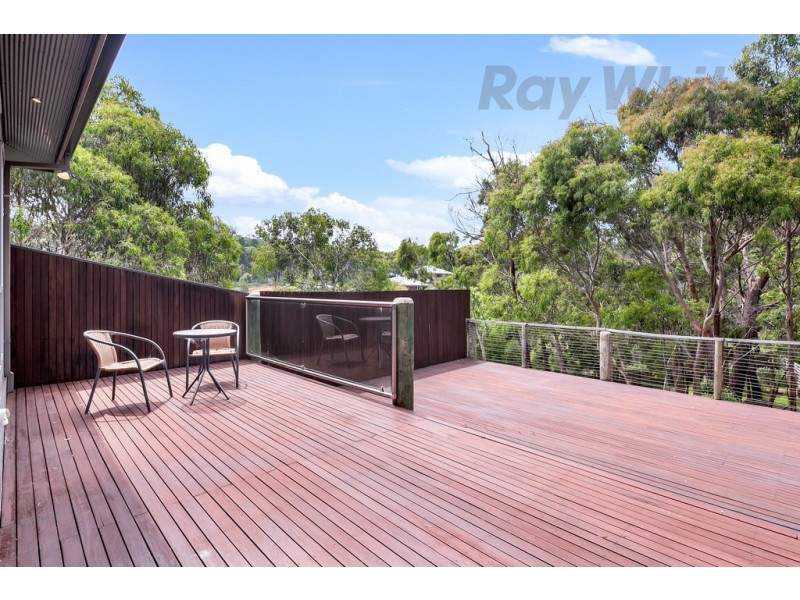 126 Moss Avenue, Mount Helen VIC 3350