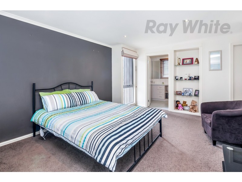 126 Moss Avenue, Mount Helen VIC 3350