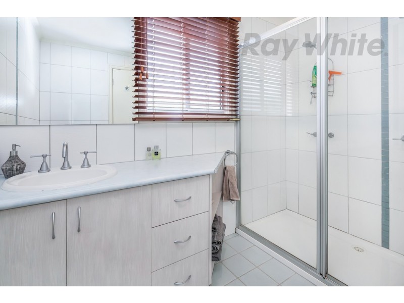 126 Moss Avenue, Mount Helen VIC 3350