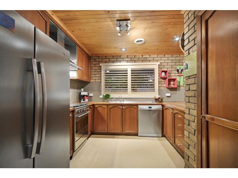 18 Elaine Avenue, Alfredton VIC 3350