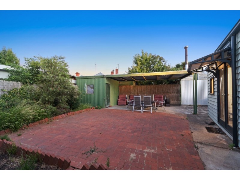 15 Young Street, Golden Point VIC 3350