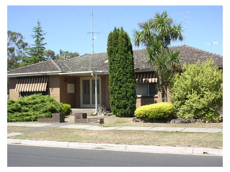 61 Whitelaw Avenue, Delacombe VIC 3356