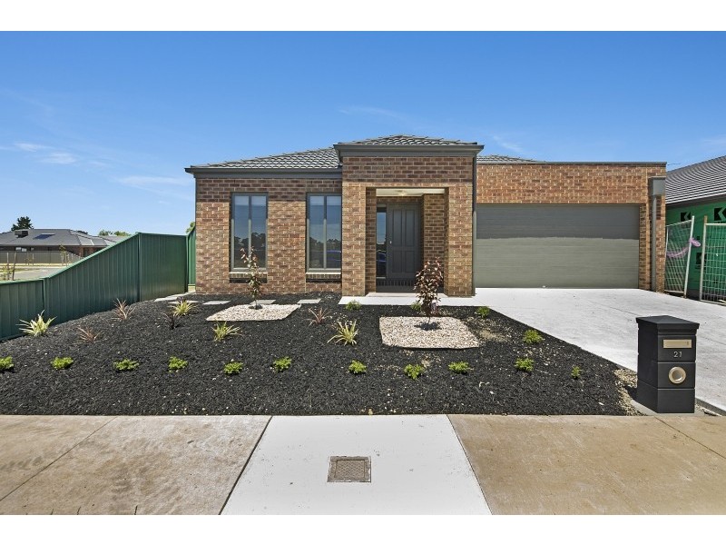 21 Cinnamon Drive, Lake Gardens VIC 3355