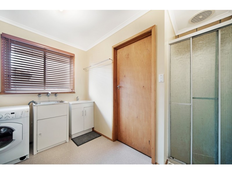 2/7 Glasgow Street, Wendouree VIC 3355