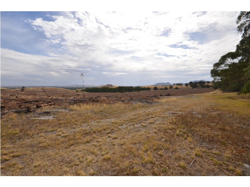 “Brennans” Coxs Road, Buangor VIC 3375