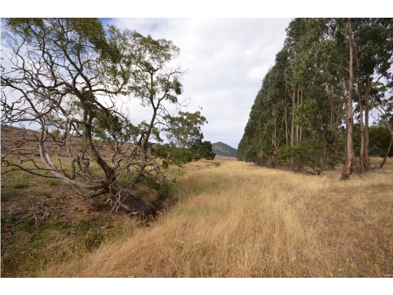 “Brennans” Coxs Road, Buangor VIC 3375
