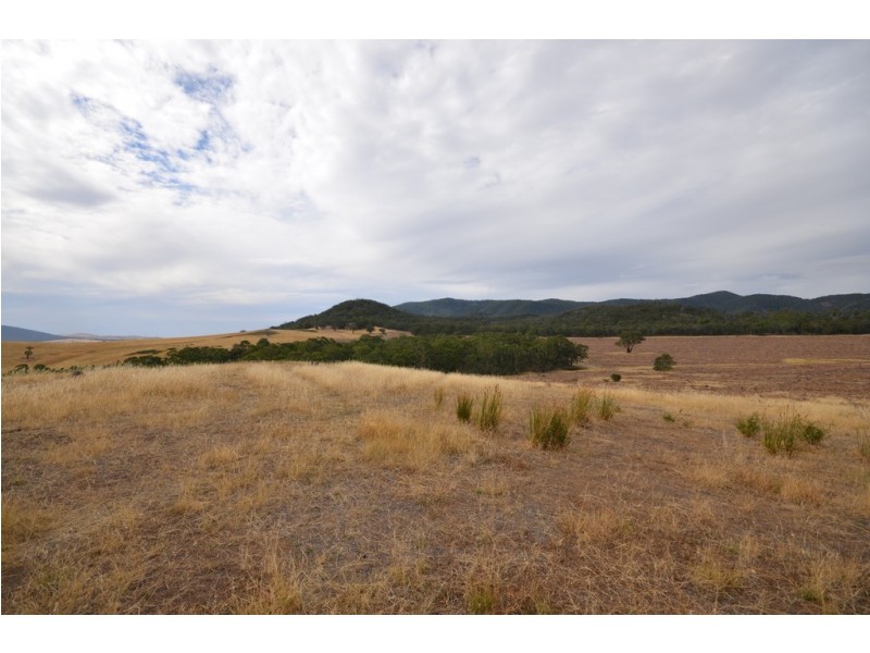 “Brennans” Coxs Road, Buangor VIC 3375