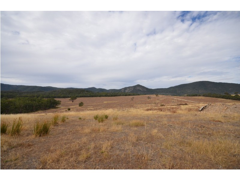 “Brennans” Coxs Road, Buangor VIC 3375