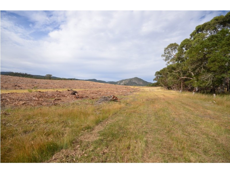 “Brennans” Coxs Road, Buangor VIC 3375