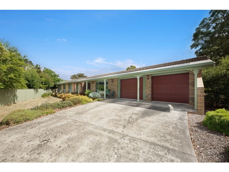 219 Shire Avenue, Mount Helen VIC 3350